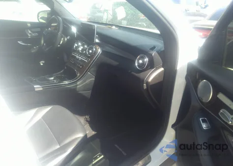 2019 Mercedes-Benz Glc 300 Coupe 4Matic z USA, uszkodzony, nr VIN WDC0J4KB3KF485781